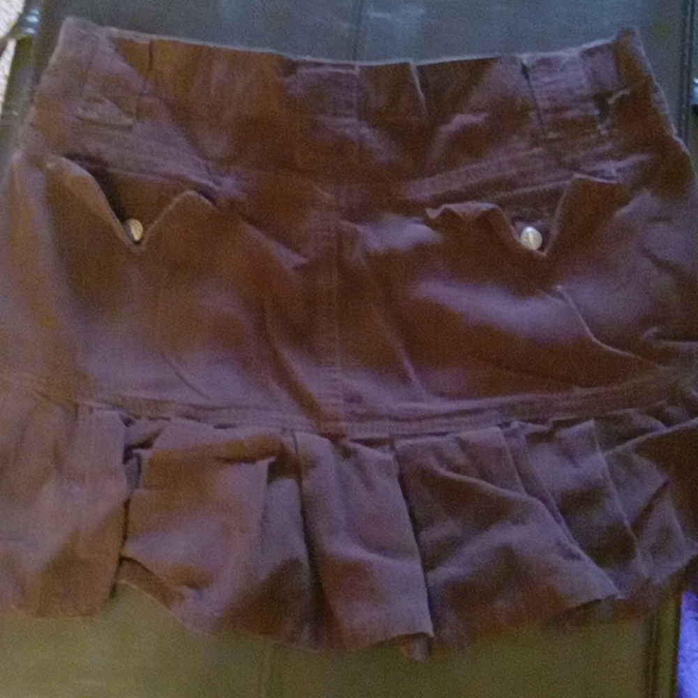 Skirt - Picture 2 of 2